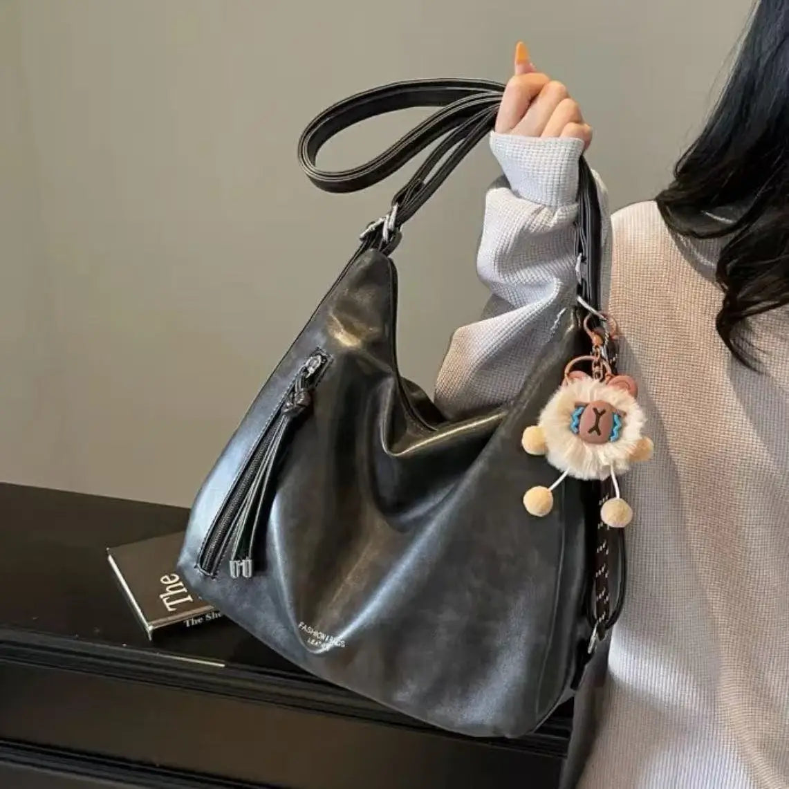 SUKUMO™ 見た目以上に入る、2WAYクラシックバッグ